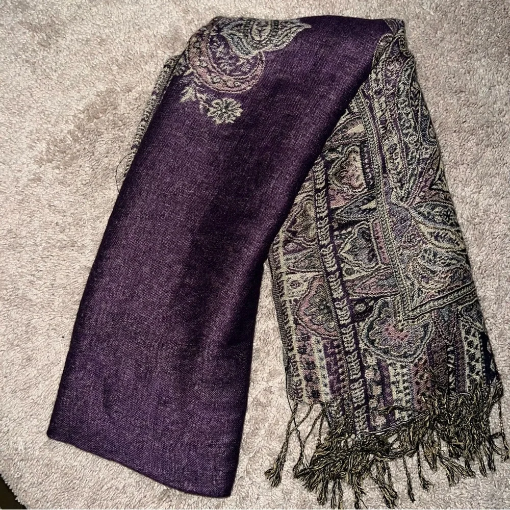 Pashmina Scarf Wrap Shawl Purple and Cream Fringed 72”x27”